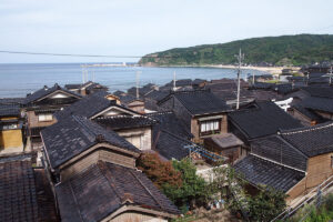 日本石川県集落伝建地区路地風景町並み